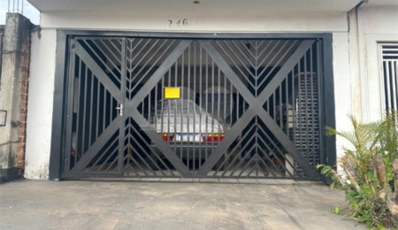 Sobrado à venda com 3 quartos em Parque Industrial, São Carlos, SP