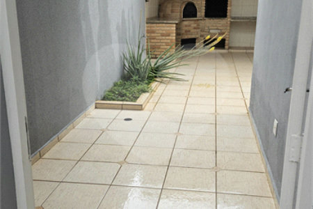 Casa Locação e Venda Condomínio Portal de Itaici 04 Dormitórios 02 suítes
