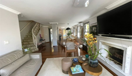 Casa à venda ou para alugar com 4 quartos, sendo 3 suítes,  em Jardim Panorama, São Paulo, SP