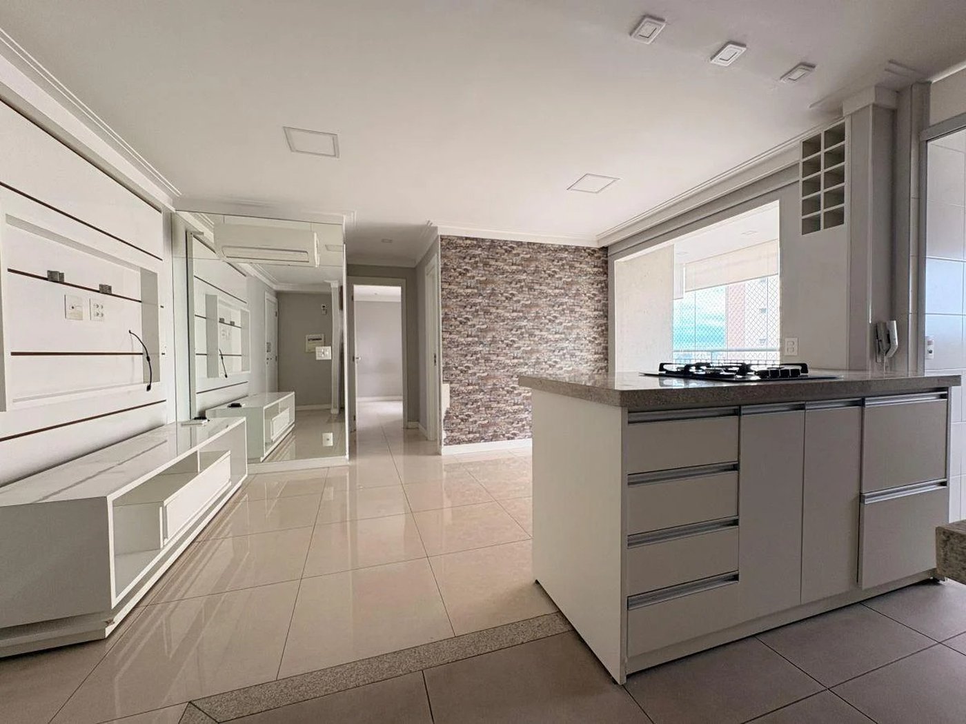 Apartamento à venda com 2 quartos em Jardim Esmeralda, São Paulo - SP
