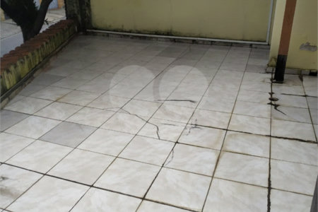 Sobrado à venda no Planalto Paulista de 232 metros quadrado com 3 suítes e 3 vagas.