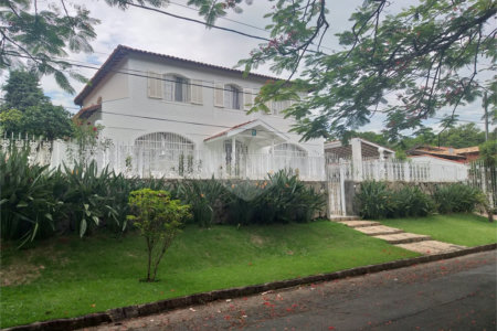 Casa à Venda no Condomínio São Joaquim em Vinhedo/SP