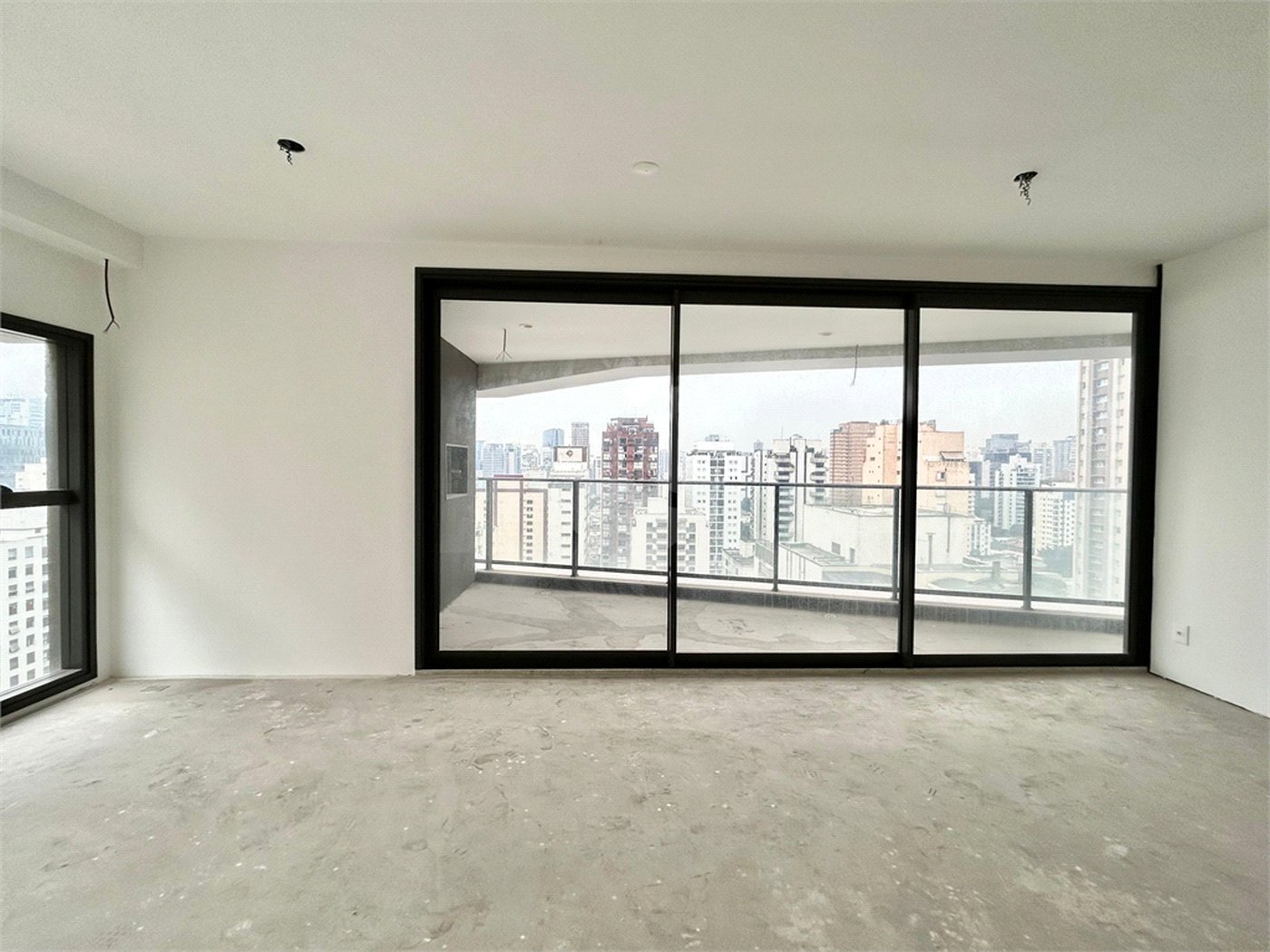 Apartamento à venda com 3 suítes em Vila Olímpia, São Paulo, SP