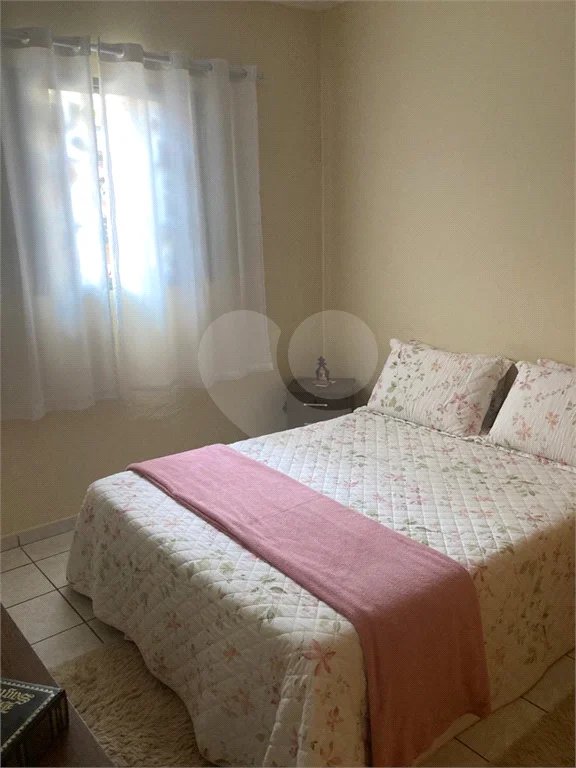 Casa à venda no Condominio Bertolin II