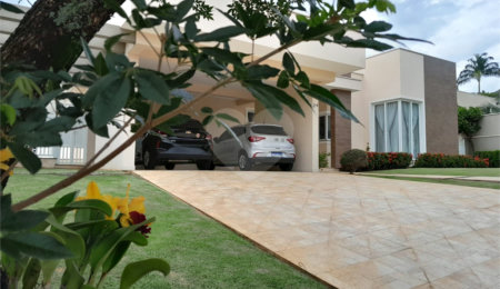 Casa à venda com 5 suítes no condomínio Ipe Velho, Vinhedo - SP