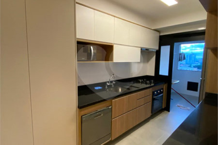 Apartamento com 89m² com 2 suites 2 vagas na Vila Mariana Condominio repleto de lazer. Aceita e estuda Permuta.