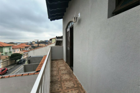 Sobrado à venda com 3 quartos, sendo 1 suíte,  em Jardim D'abril, Osasco, SP