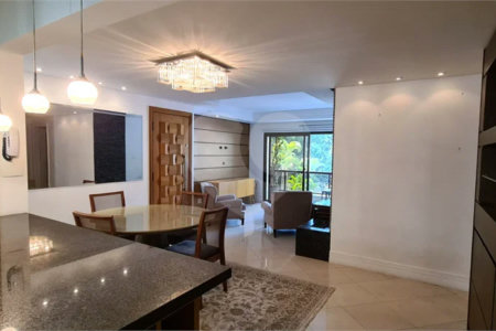 Apartamento à venda no Campo Belo com 110m², 03 dormitórios sendo 01 suite, 2 vagas - São Paulo/S