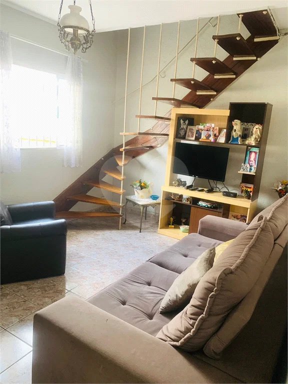 Casa a venda em 66 m2- 2 dormitórios em Vila Regente Feijó