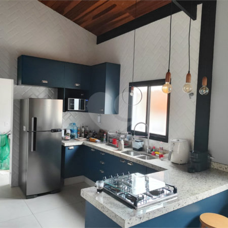 Casa com 3 Suites à venda, com 170 m² de construção - Condomínio Portal do Bosque em Louveira