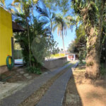 Casa com Piscina, Sauna e Edícula em Rua Arborizada no Tremembé