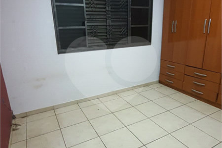 Casa sobrado para venda no Jardim das Torres