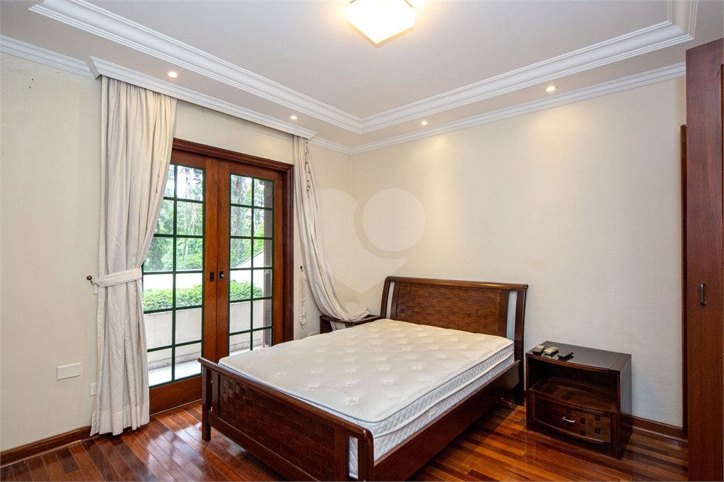 Casa à venda com 4 suítes no condomínio Chácara Flora, São Paulo - SP