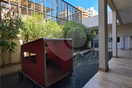 Excelente Apartamento para venda com 4 suítes, 4 vagas e lazer à venda na Vila Mariana!!