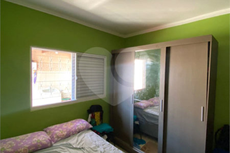 Casa e sala comercial na Vila Jacobucci