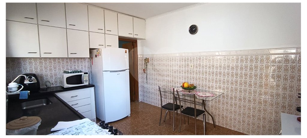 Casa à venda com 3 quartos, sendo 1 suíte, em Vila Boa Vista, São Carlos - SP