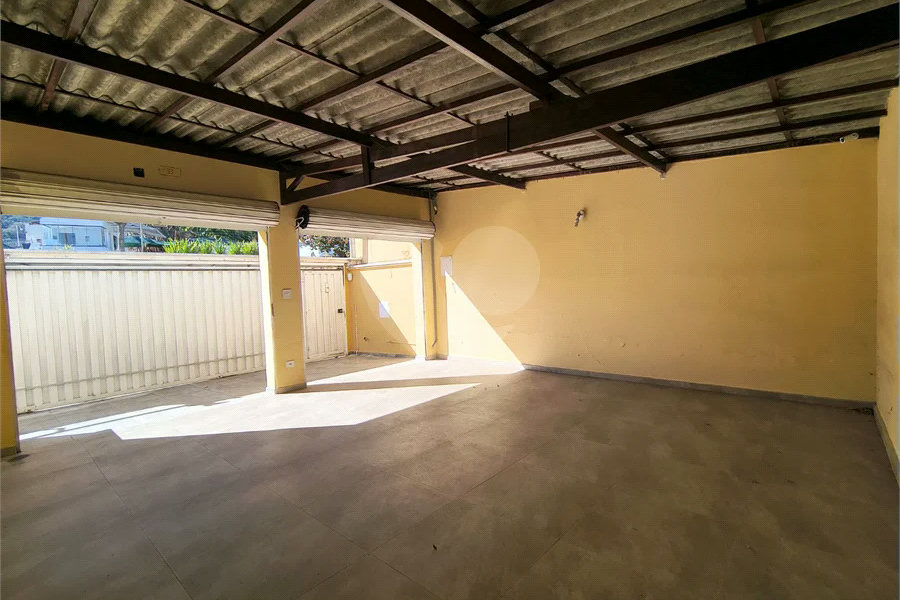 Casa para alugar com 3 quartos, sendo 1 suíte, em Jardim Dos Estados, Poços de Caldas - MG