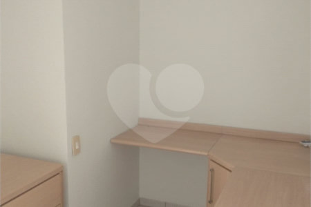 Vende-se lindíssimo Apartamento com 73 m² com ótima localização e oportunidade para investir !