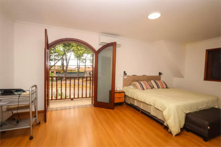 Sobrado à venda com 5 quartos, sendo 1 suíte, em Vila Sônia, São Paulo, SP