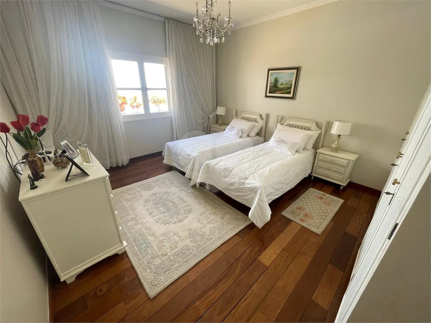 CASA TÉRREA EXCELENTE A VENDA NO TREMEMBÉ - 3 SUÍTES, PISCINA AREA GOURMET E 4 VAGAS DE GARAGEM