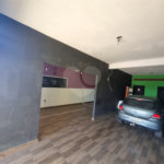 Sobrado 3 quartos e área comercial em baixo.