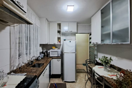 Sobrado com 425 m², 3 suítes e 4 vagas de garagem, à venda no bairro Santa Maria em São Caetano do Sul