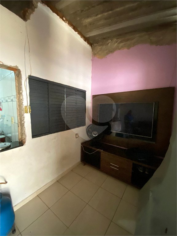 Casa Térrea com 1 dormitório.