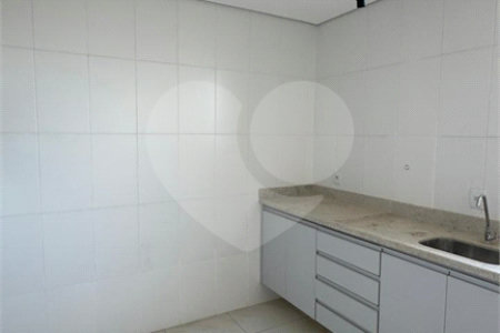 Aurora Gardens - Apartamento com 3 dormitórios e espaço de sobra.