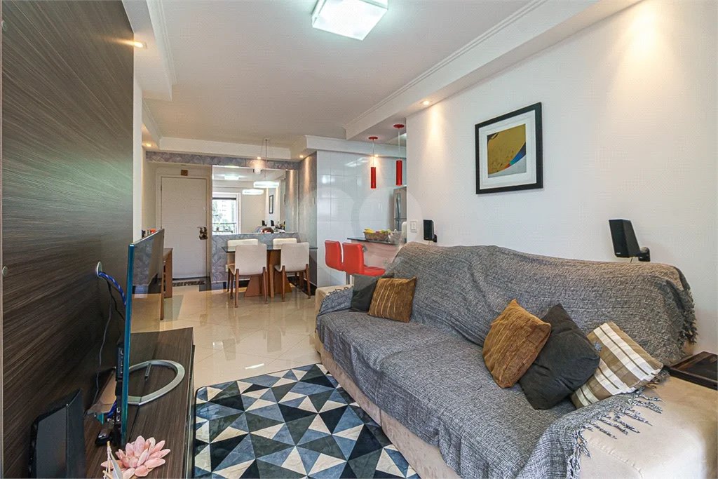 Apartamento à venda com 3 quartos, sendo 1 suíte, em Jardim Prudência, São Paulo, SP