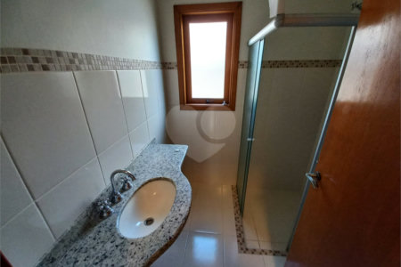 Casa Térrea no Condomínio Damha I,