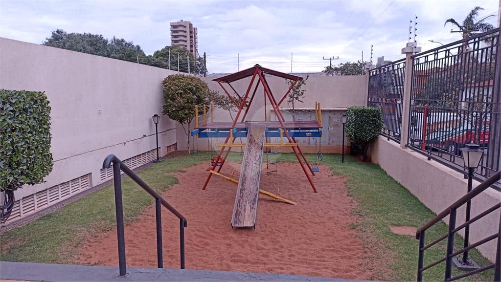 Apartamento no Edifício Residencial Torres di Italia.