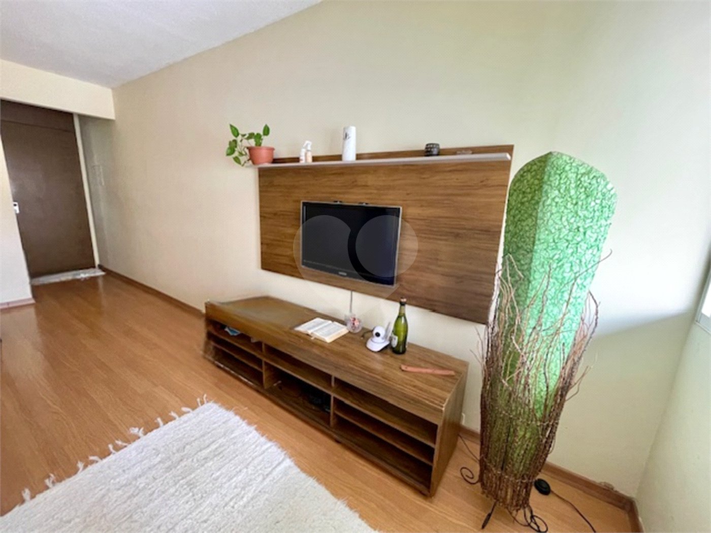 Apartamento com 3 dormitórios e 1 vaga fixa, em região tranquila perto da Av. Washingtonís e de diversos serviços. Ideal para quem quer morar bem e com comodidade.