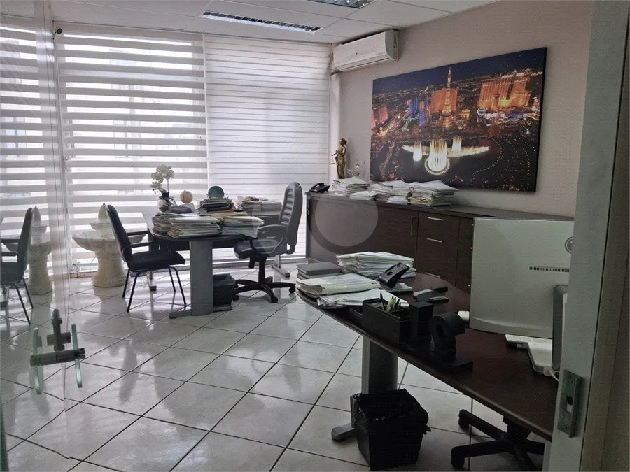 Sala comercial no centro de São Paulo