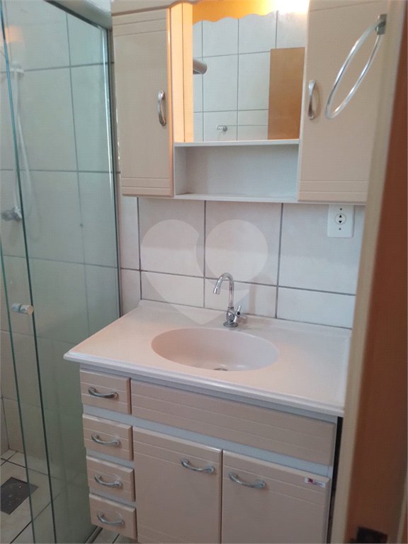 Apartamento à venda no Condomínio Álvaro Dziabas
