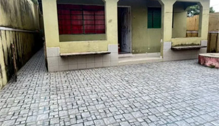 Sobrado à venda com 5 quartos em Pununduva, Cotia, SP