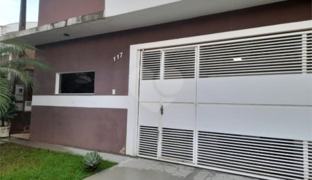 Casa à venda com 3 suítes no condomínio Residencial Quebec, São Carlos - SP