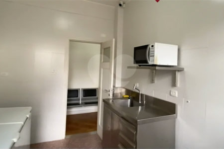 Apartamento 2 dormitorios, sala, cozinha sem vaga ,no bairro Republica