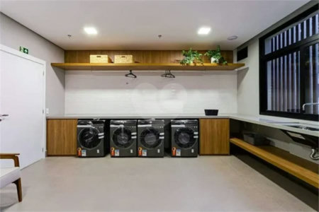 Studio mobiliado, a venda com 27m² - Lazer completo