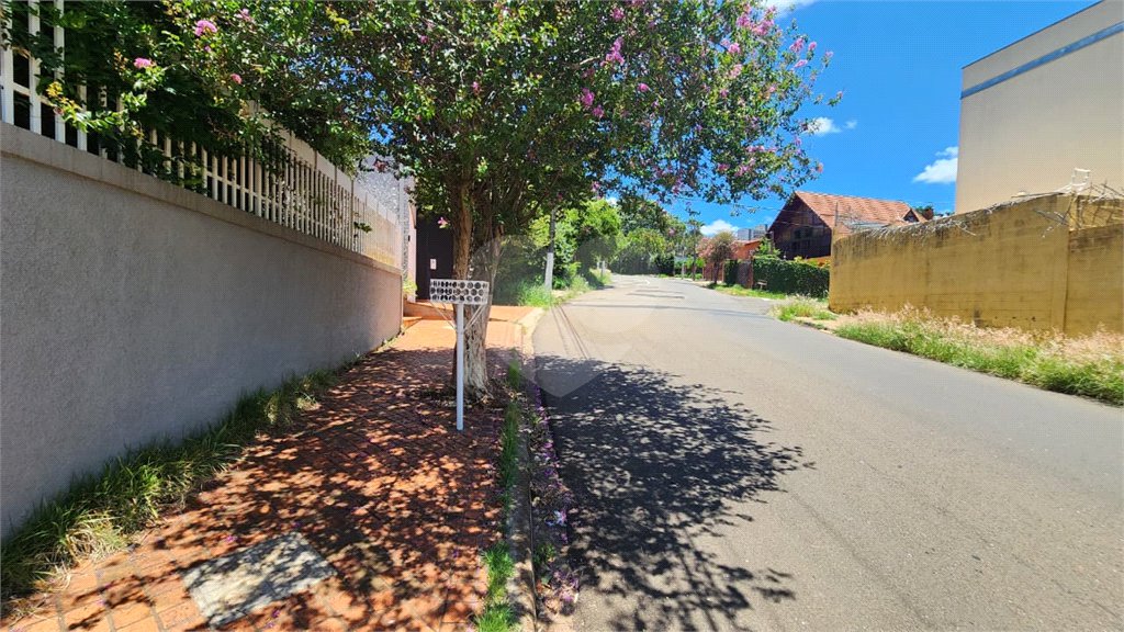 Terreno á venda no Parque Santa Monica