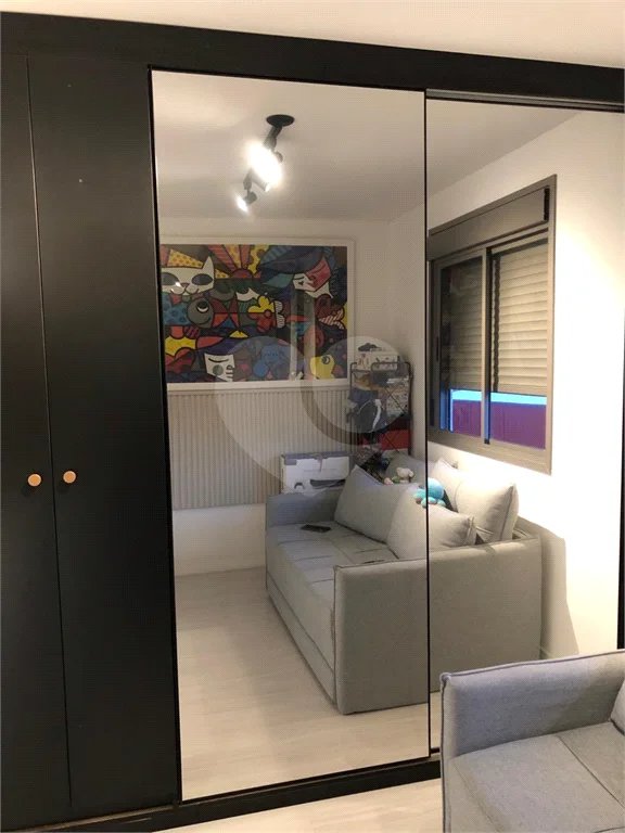 Apartamento à venda com 3 quartos, sendo 1 suíte, em Santo Amaro, São Paulo, SP