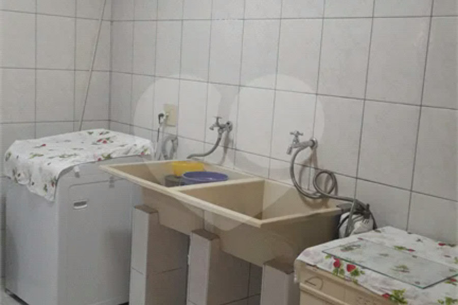 Sobrado à venda com 3 suítes em Tremembé, São Paulo, SP