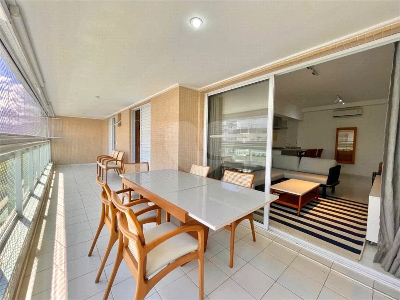 Apartamento à venda com 3 suítes em Riviera de São Lourenço, Bertioga, SP