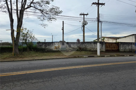 Área nobre COMERCIAL no entorno do centro de Atibaia.