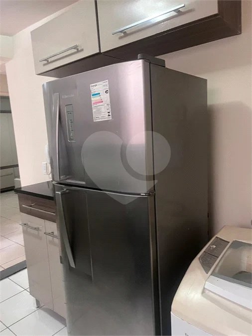 APARTAMENTO NO TÉRREO com Quintal.