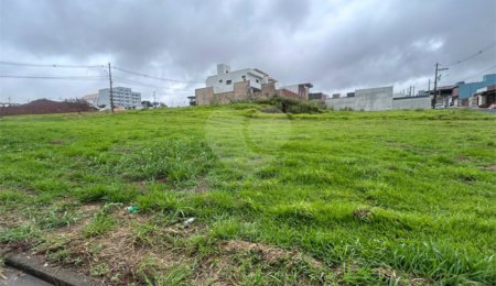 Terreno à venda em Jardim Santa Júlia, São Carlos, SP