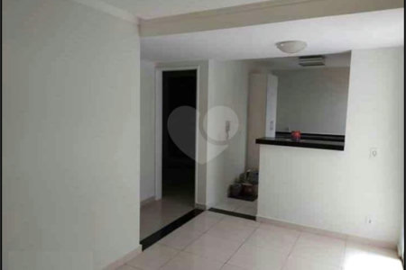 Apartamento no Condomínio Monte Nevada