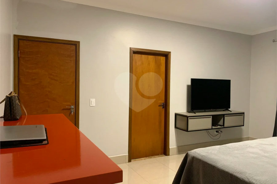 Linda Casa à Venda no Bairro Santa Rosa, na cidade de Piracicaba-SP.