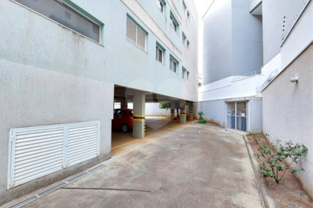 Apartamento à venda perto da USP com vaga coberta