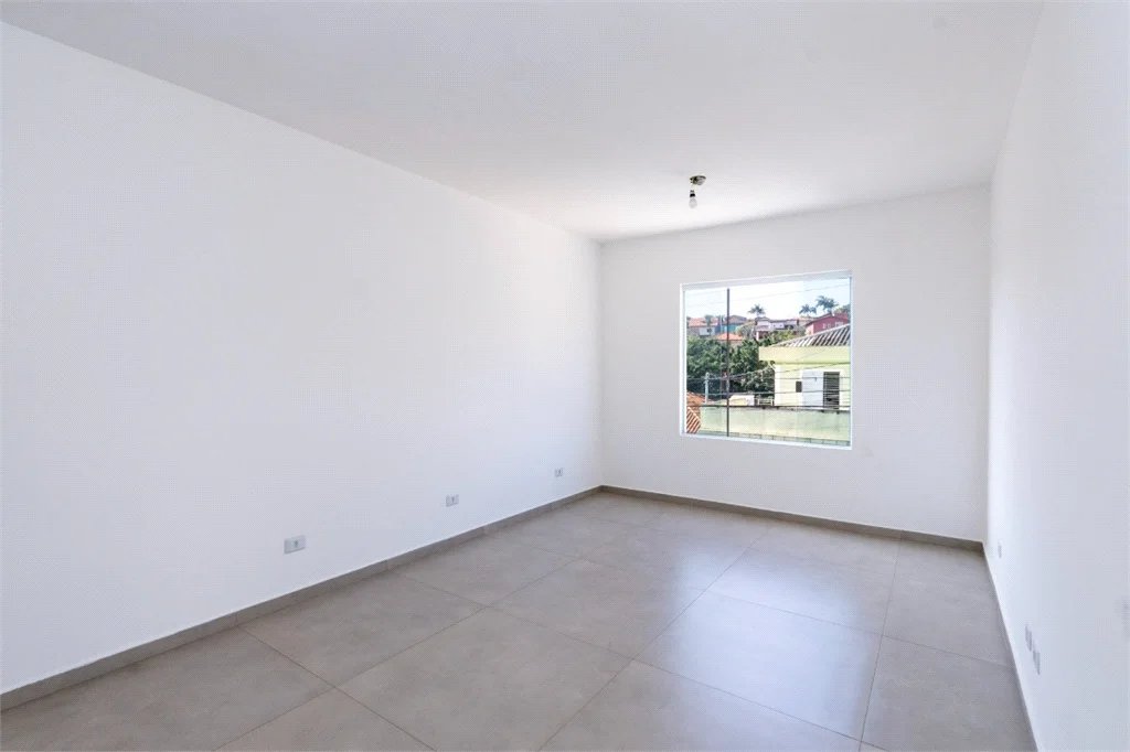 Sobrado à venda com 3 quartos, sendo 1 suíte, em Vila Morse, São Paulo, SP