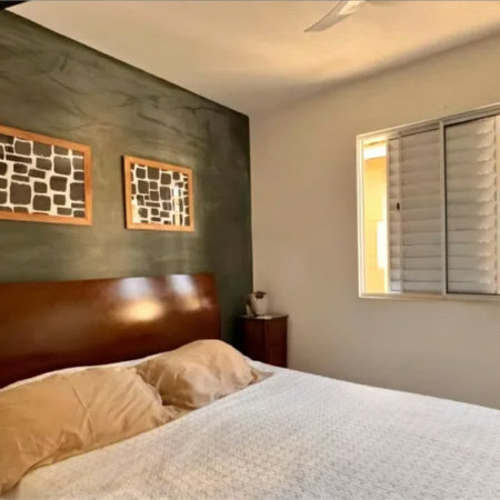 Casa em condomínio com piscina no Butantã